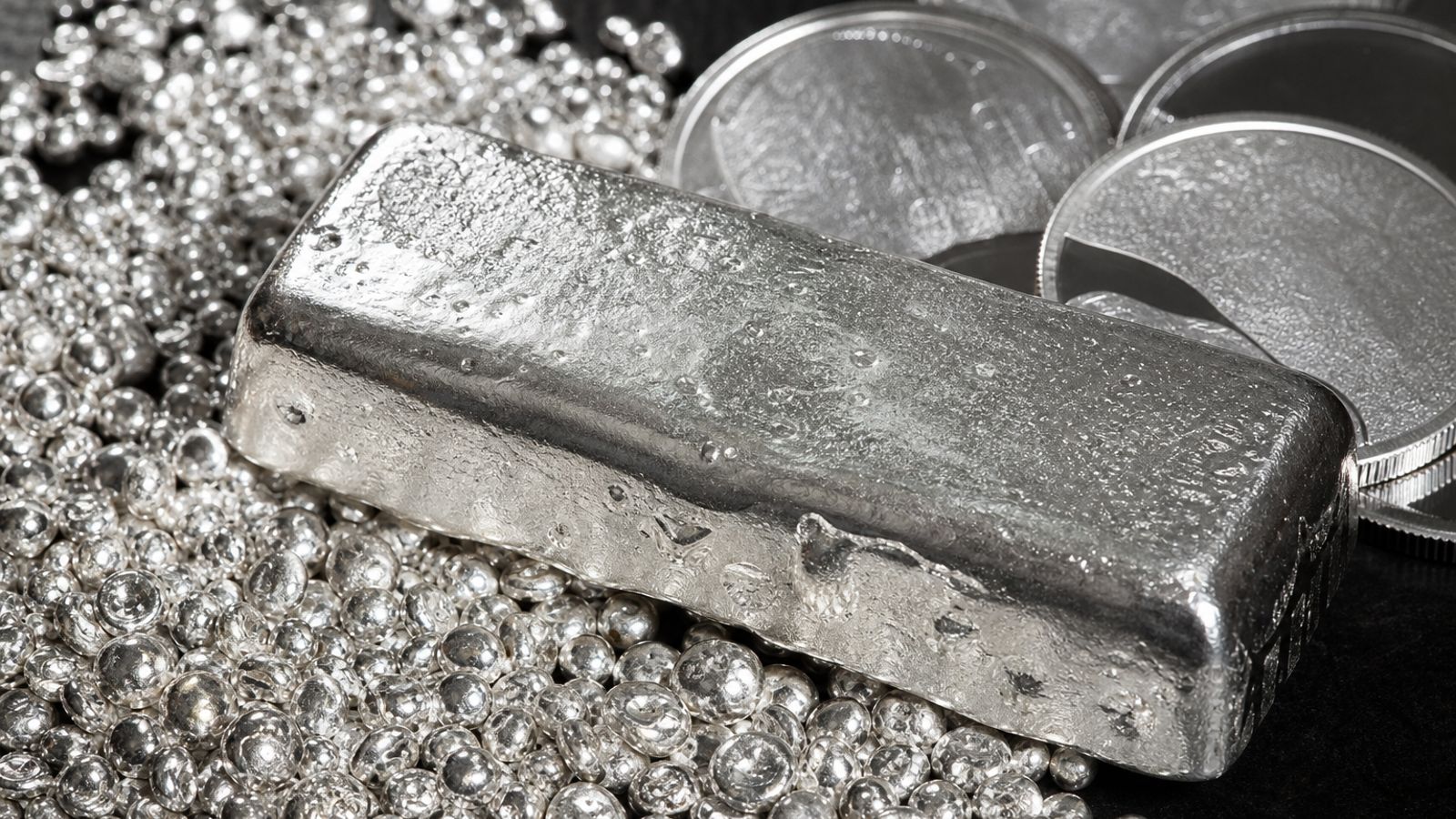 Silver Price History: From Ancient Money to the 1980 Squeeze, the 2011 Peak and Today