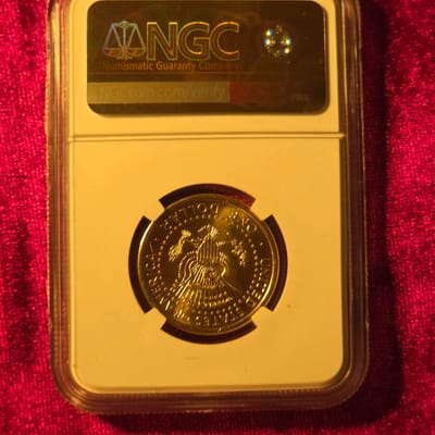 Seniquincentenial Donald Trump $1 coin gem uncirc. - additional view