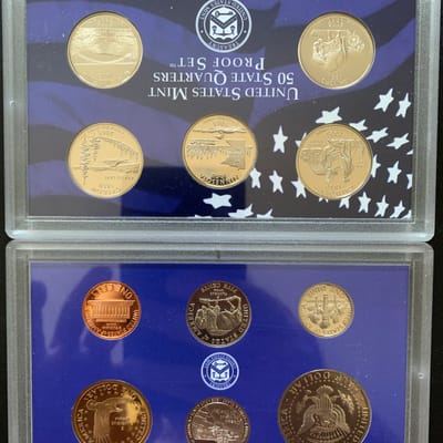 2005 P and D State Quarter 10 Coins from US Mint  - additional view
