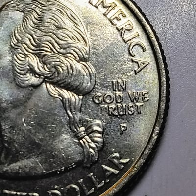 Error 2005-P Kansas State Quarter- Faint Weak "T"