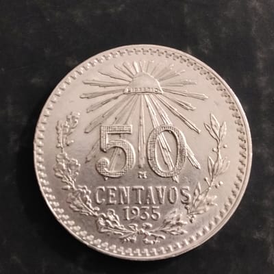 Silver better date 1935 Mexico 50 Centavos AU