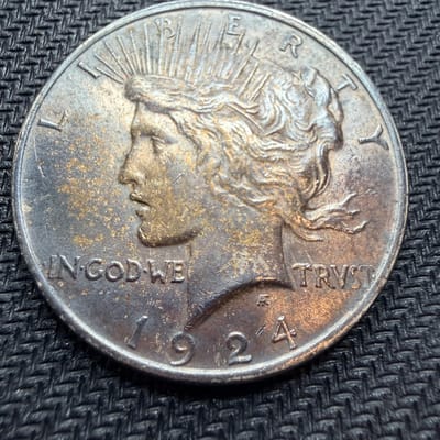 Crazy Toner 1924 Peace Dollar Hard To Find Toned. - additional view