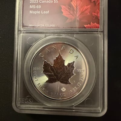 2023 1oz Canada $5 Maple Leaf MS 69 Silver .999