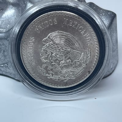 0.87 Troy Oz .900 1947 Mexico 5 Pesos - additional view