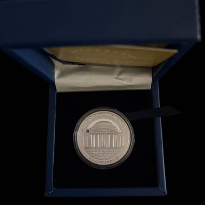 2015 Proof Jefferson Memorial 1 oz Silver Coin