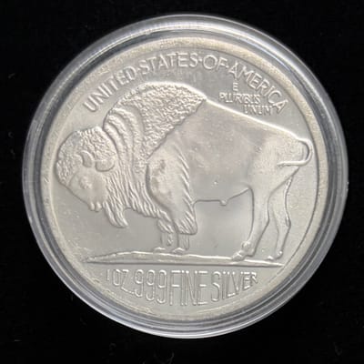 2011 Buffalo 1 oz .999 Fine Silver Round - additional view