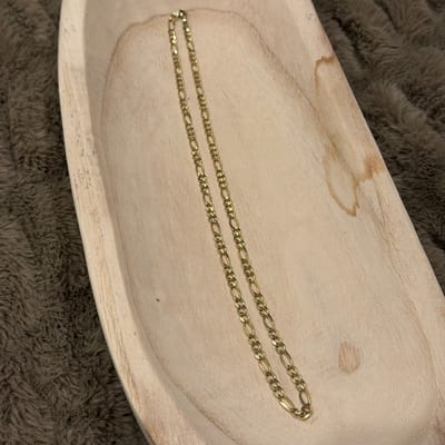 14k solid Gold 4.8mm Figaro Chain 24” 17.8 Grams