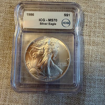 RARE!!!! First Year Of ISSUE!!!! SILVER EAGLE!!!