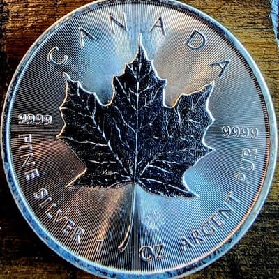 2014 Canada Maple Leaf with Privy