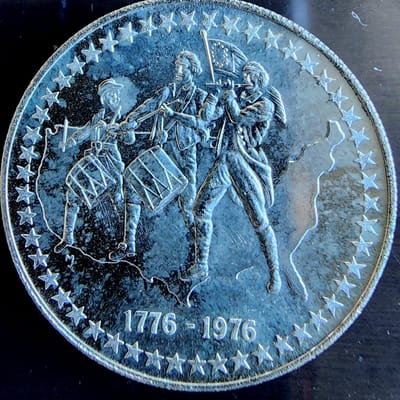Constitutional U.S. Second Centennial 1 OZ Silver