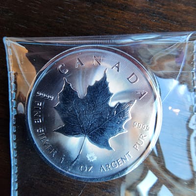 2026 Canada 1 oz Silver Maple Leaf Royal Canadian  - additional view
