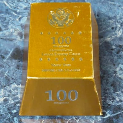 1  Dollar Sealed Uncirculated Tube 12ct Roll BU