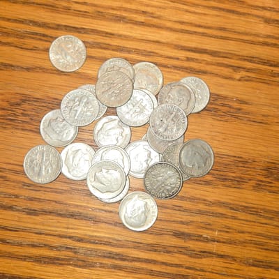 25 Roosevelt dimes all silver