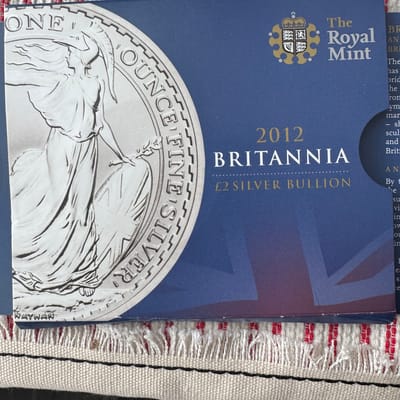 2012 1 oz Britannia With Box Nice Tone - additional view