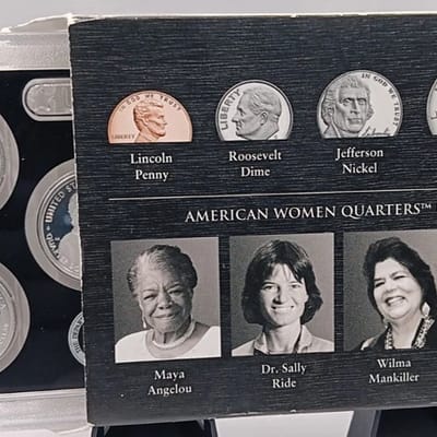 2022 S US Mint 10 Coin SILVER Proof Set One Owner! - additional view