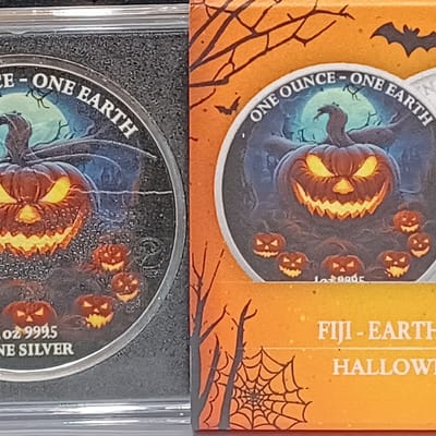 2022 Fiji Halloween Pumpkin 1oz Silver Coin Glow