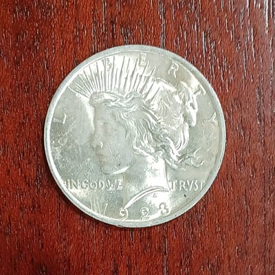 1923-P Peace Dollar Coin 90% Silver AU Luster! (A)