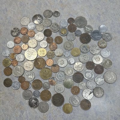 5lbs of world coins - additional view