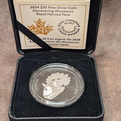 2024 Discovering Dinosaurs Royal Horned Face 1ozt