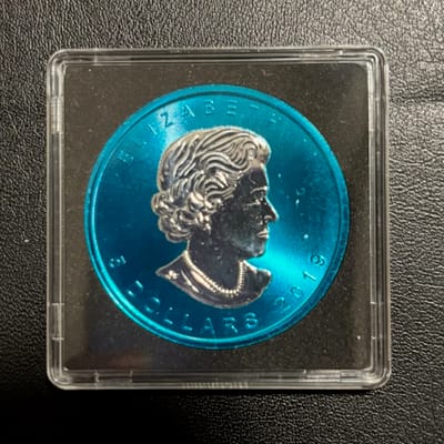 2019 1oz Space Blue Canadian Maple Leaf - additional view
