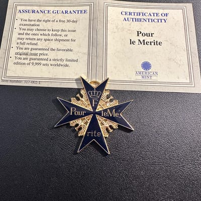 Pour Le Merite "Blue Max" Medal for valor - additional view