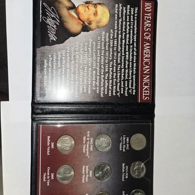 Lot of 6 vintage commeritive collections