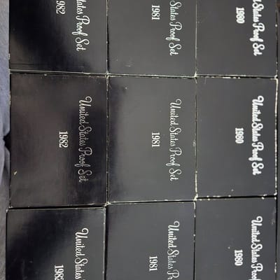 9 S mint sets 3x 1980 3x1981 3x 1982