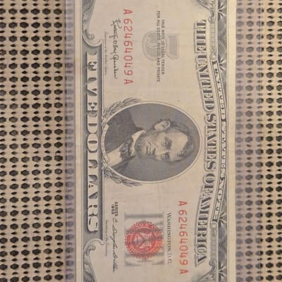 $5 RED SEAL NOTE POSSIBLE ERROR ON REVERSE