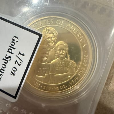 2016-W $10 GOLD SPOUSE Nancy Reagan - additional view