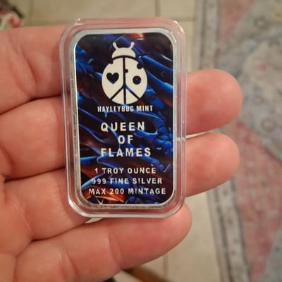 1 oz Hayleybug 999 silver bar