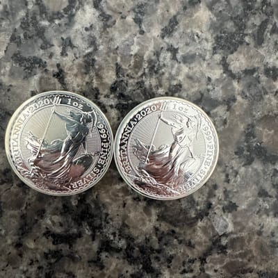 Lot of 2 1oz .999 fine silver 2020 Britannias