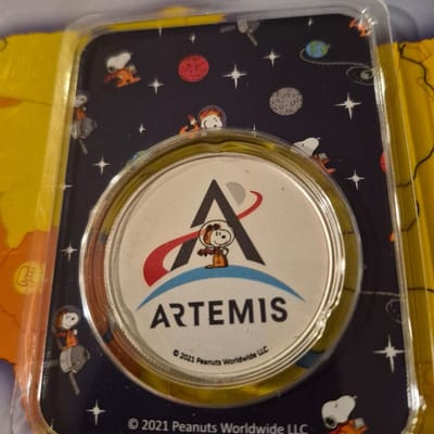 PEANUTS Artemis 1 ounce silver in sealed case. - additional view