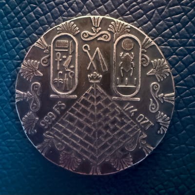 1/4 oz .999 Silver King Tut Antiqued Round - additional view