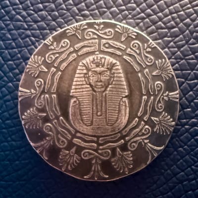 1/4 oz .999 Silver King Tut Antiqued Round