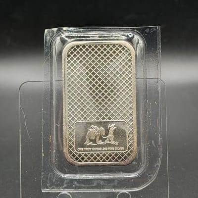 Vintage Silvertowne 1oz Eagle Landing bar - additional view
