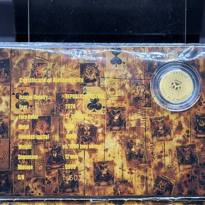 Dogs Playing Poker with COA in Capsule Gold 1/1000 - additional view