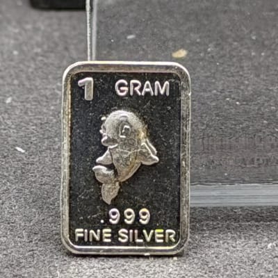 Silver 1 Gram: Dolphin ? ~ Box D