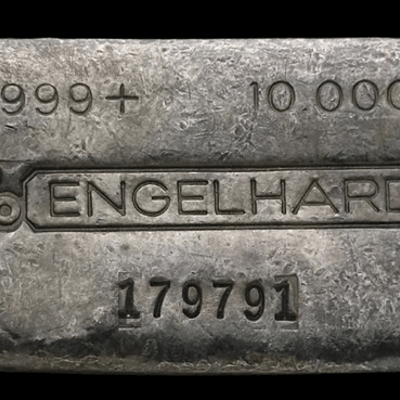 Engelhard 10oz Bull Poured Bar ~ Vintage