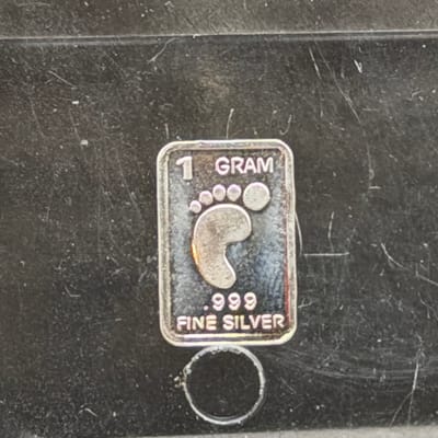 Silver 1 Gram: Baby Foot ~ Box B