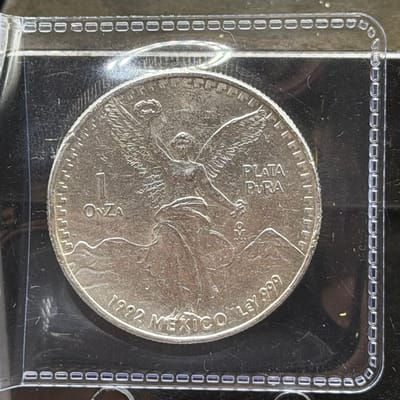 1992 LIBERTAD 1 ONZA SILVER ROUND ~ 1OZ ~ LOT B