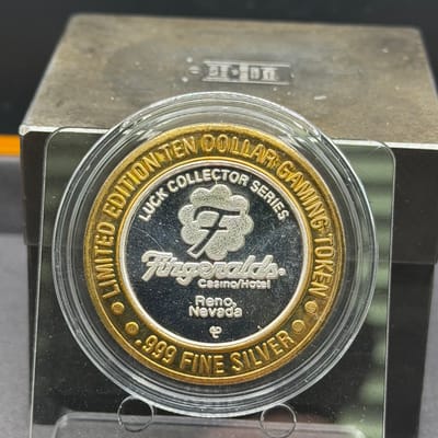 Casino Silver Strike 0.6oz ~ Fitzgeralds ~ Well - additional view