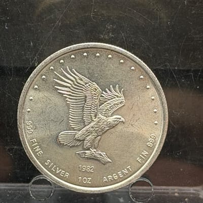 NEAR SPOT Silver 1oz 999 Monex 1982 Round - additional view