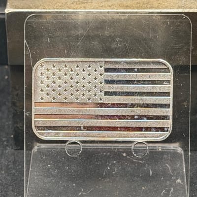 NEAR SPOT Silver 1oz 999 We Stand with the Flag