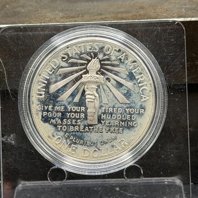 1986-S Ellis Island Commemorative in Capsule Milky - additional view