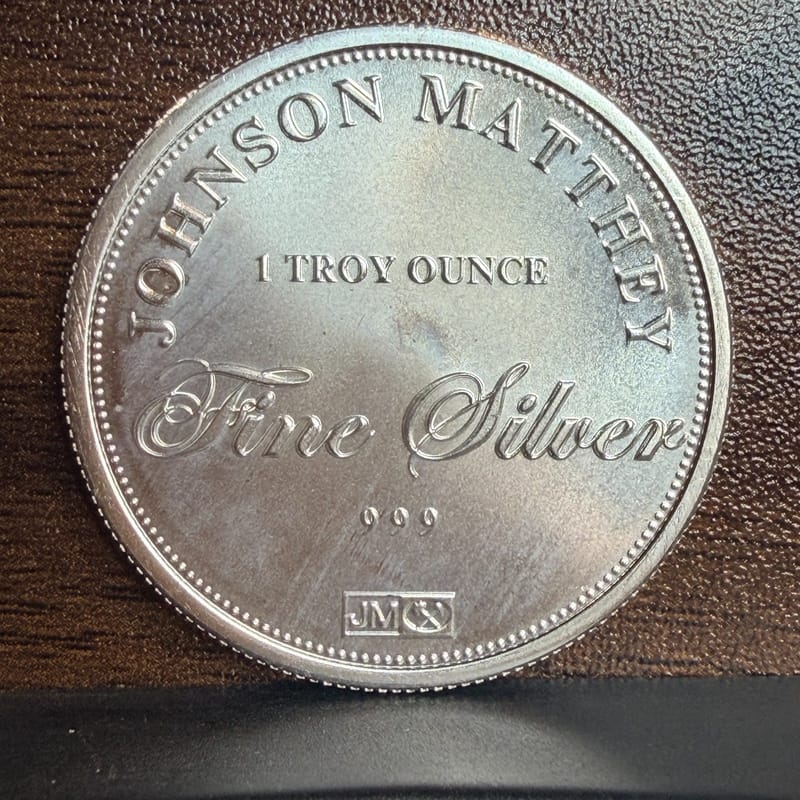 Vintage Johnson Mathey 1 oz .999 Silver Round USA Justice Scales Balance Beam - Image 1