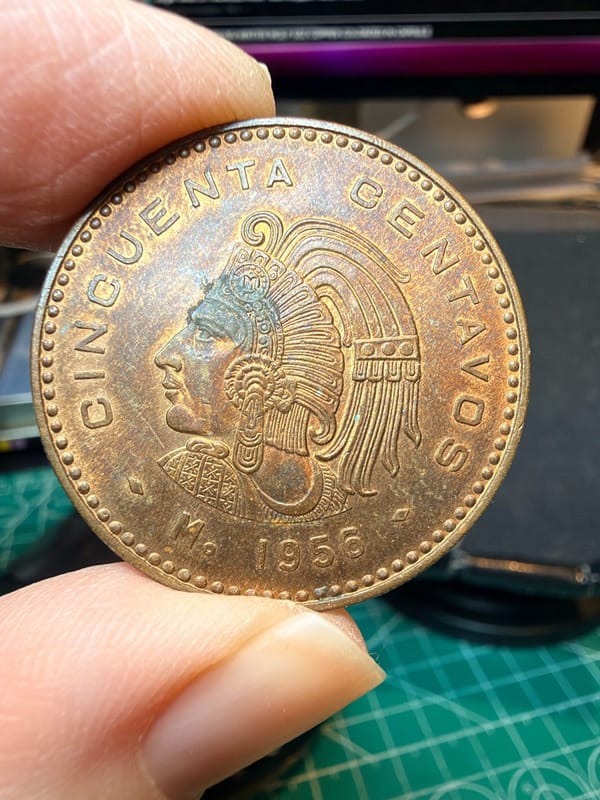 Mexico Coin Lot 1 Silver Peso, 5, 10, 20 Centavos With AU/BU Cuauhtémoc 00900 - Image 3