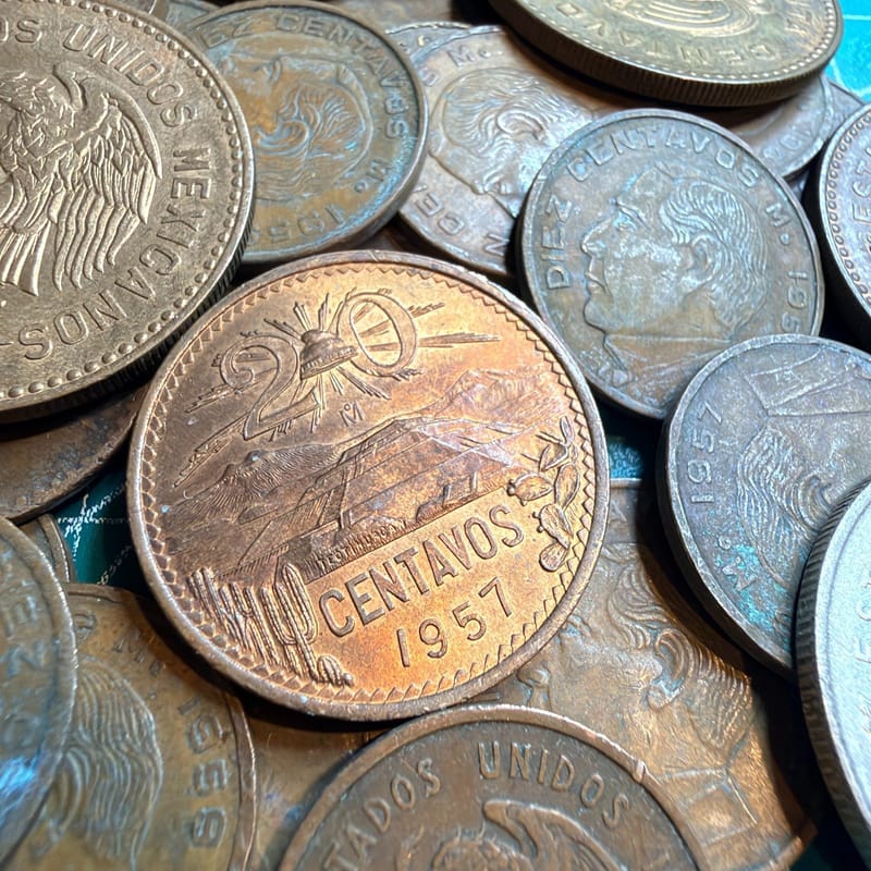 Mexico Coin Lot 1 Silver Peso, 5, 10, 20 Centavos With AU/BU Cuauhtémoc 00900 - Image 9