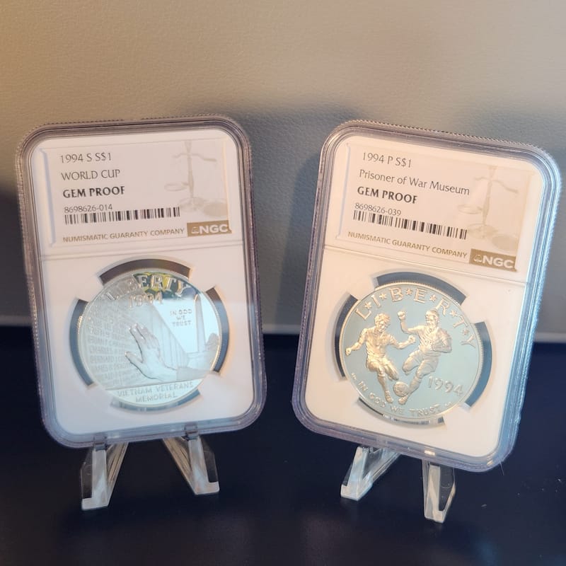 Matching Slab Label Error - 2 Silver Commems - Image 1