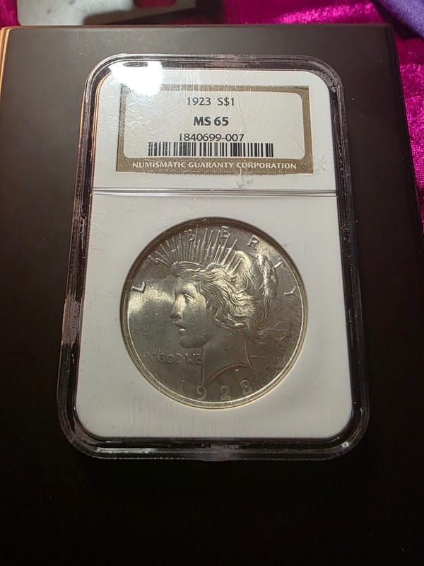 1923 S$1 Peace Dollar MS65 - Image 2
