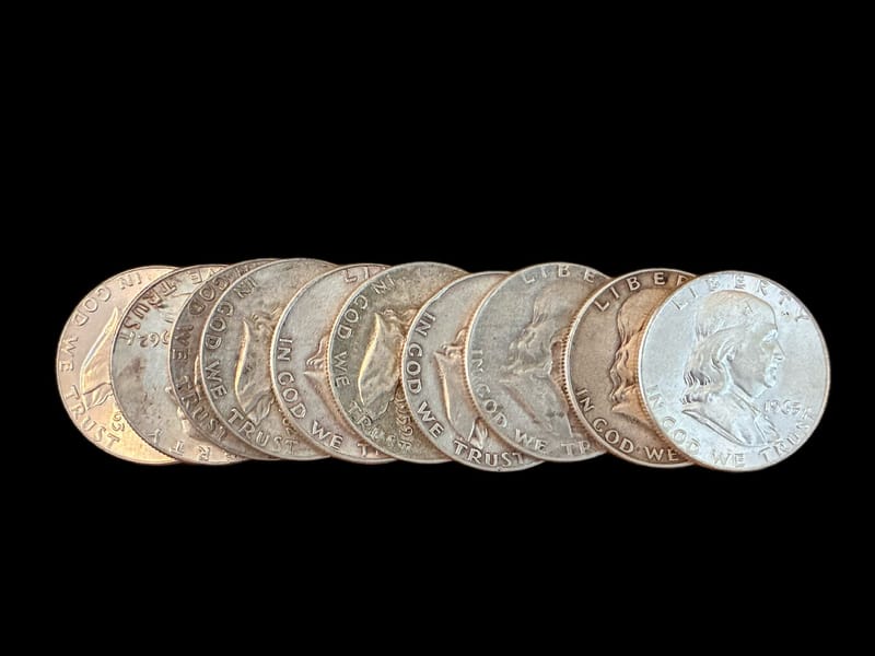 1 RANDOM YEAR BEN FRANKLIN HALF DOLLAR 90% SILVER - Image 1